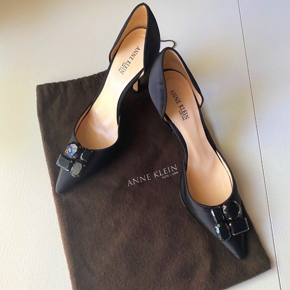 Anne Klein Shoes - Anne Klein Women's Black Satin Stiletto Pumps Jeweled Detail Size 7M
